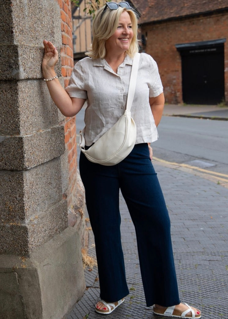 Amazing Woman Linen Shirt In Neutral