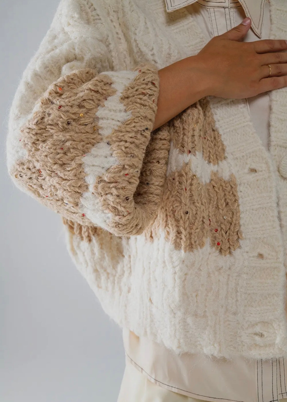 Q2 Chunky Knit Cardigan With Sequin Details In Cream