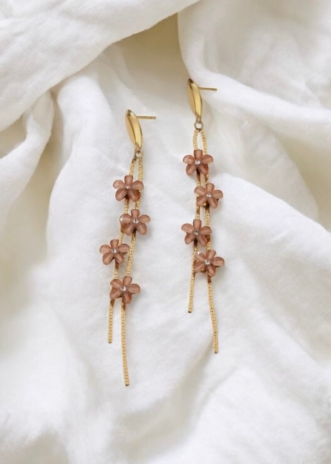 Jana Flower Dangle Earrings