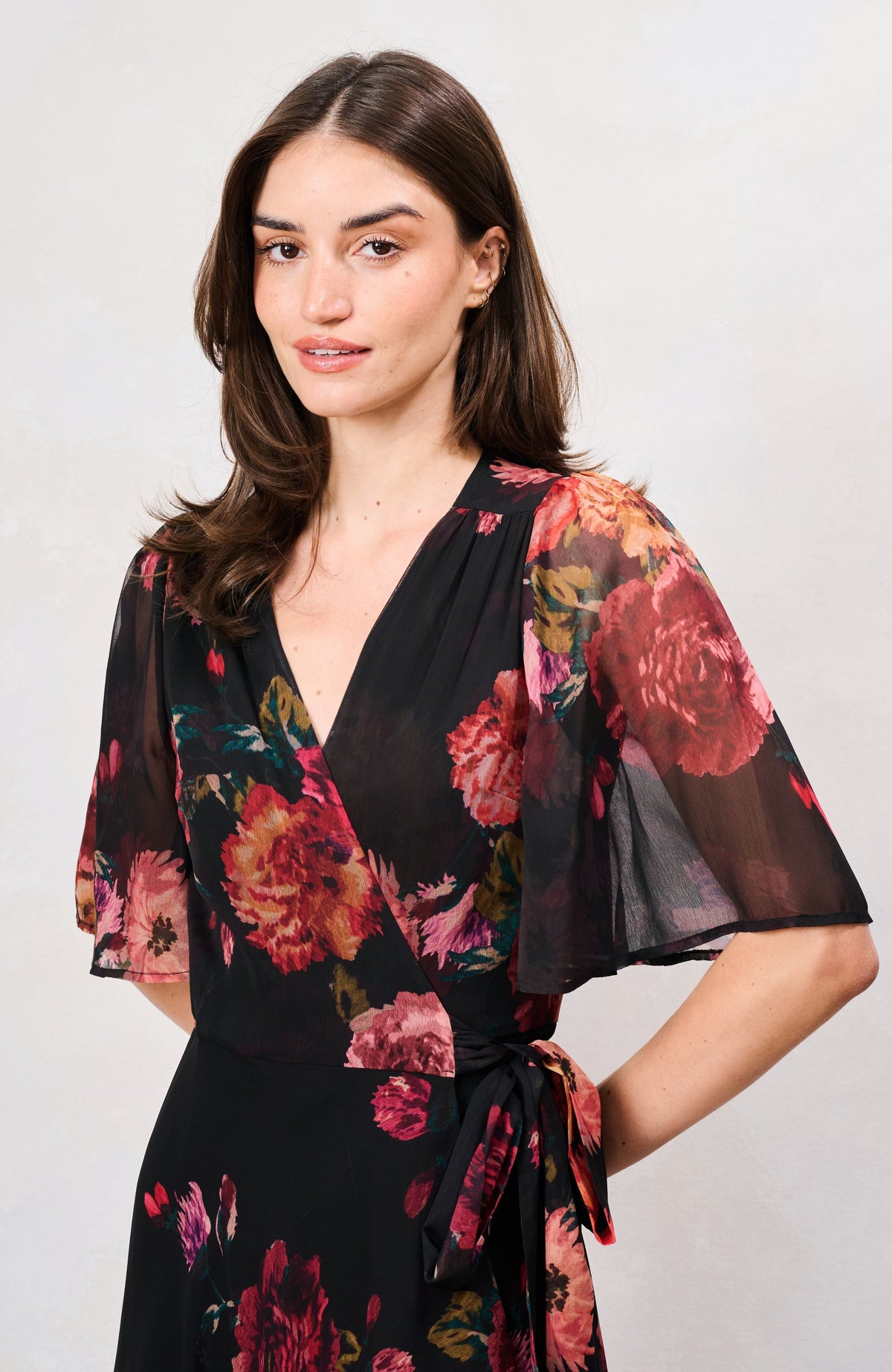 Hope & Ivy Anne-Marie Floral Wrap Dress