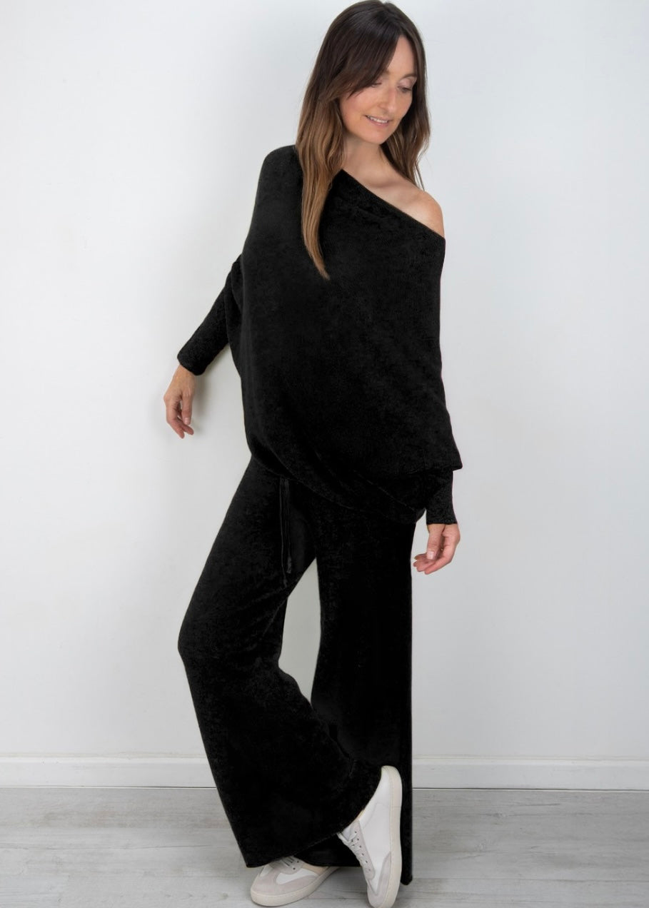 Amazing Woman Super Soft Colette Trousers In Black
