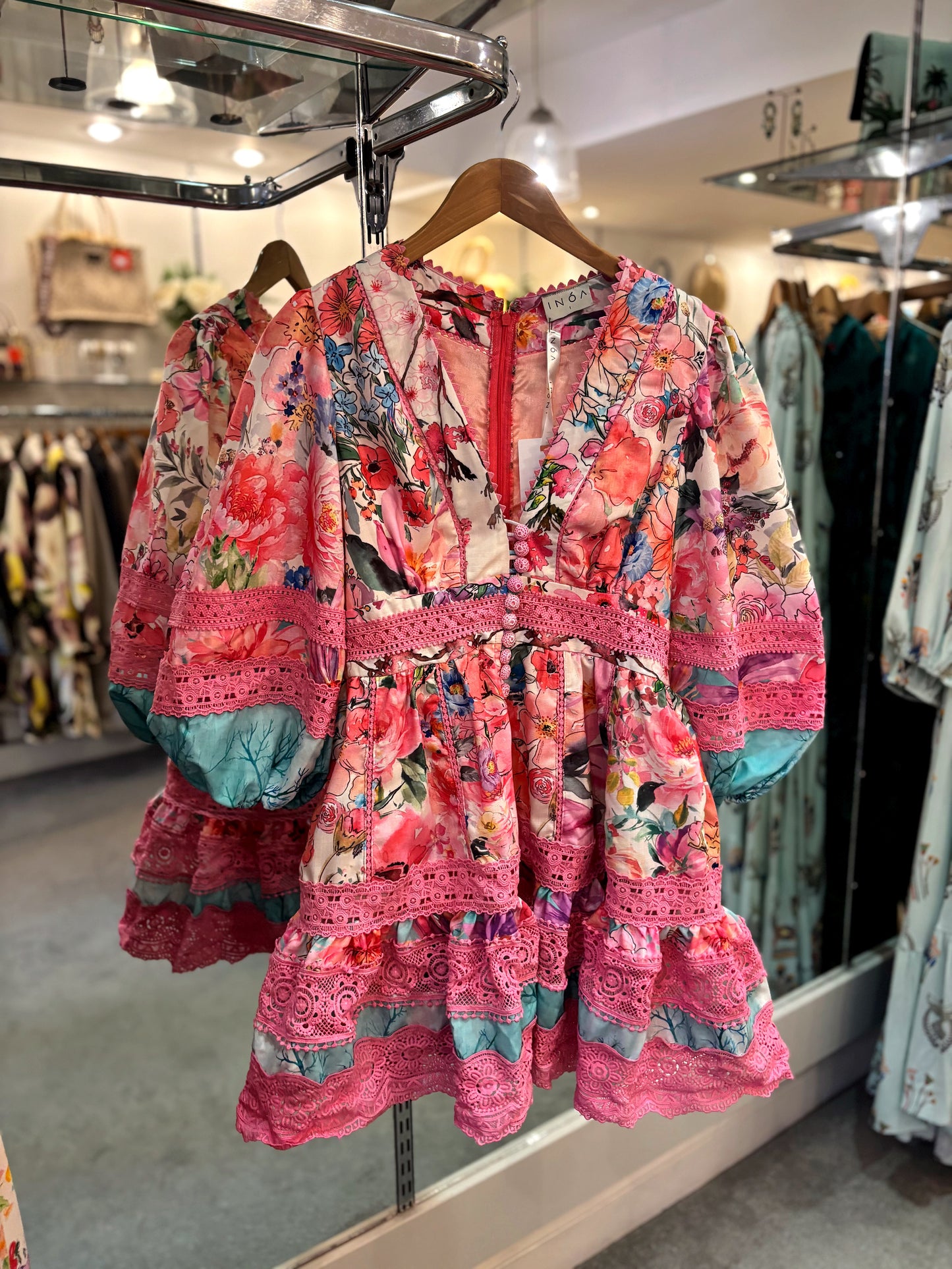 Inoa Barverian Dress