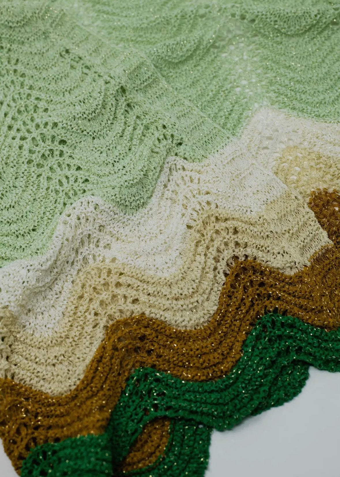 Q2 Knitted Cardigan In Multicolour Sparkle Wave Detail