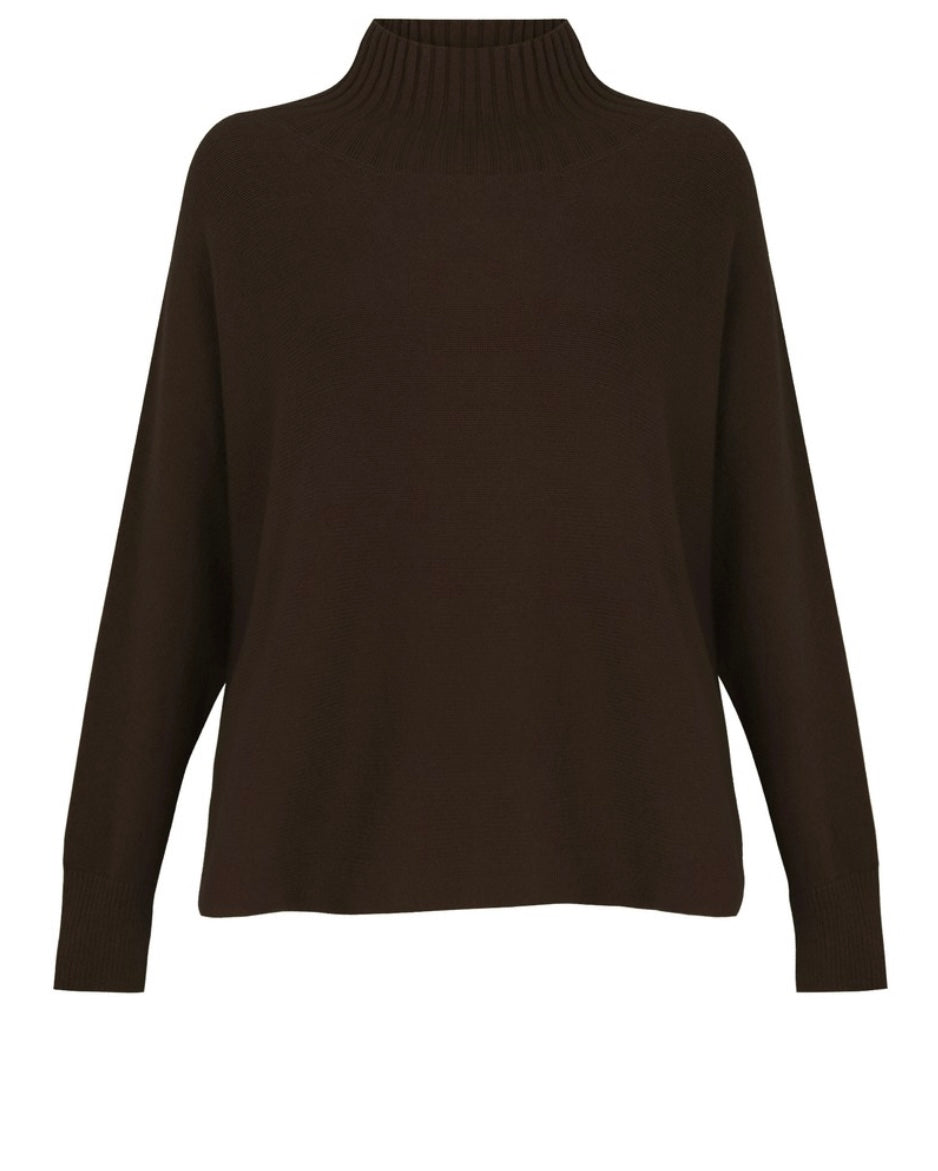 Amazing Woman Jolie Jumper In Chocolate