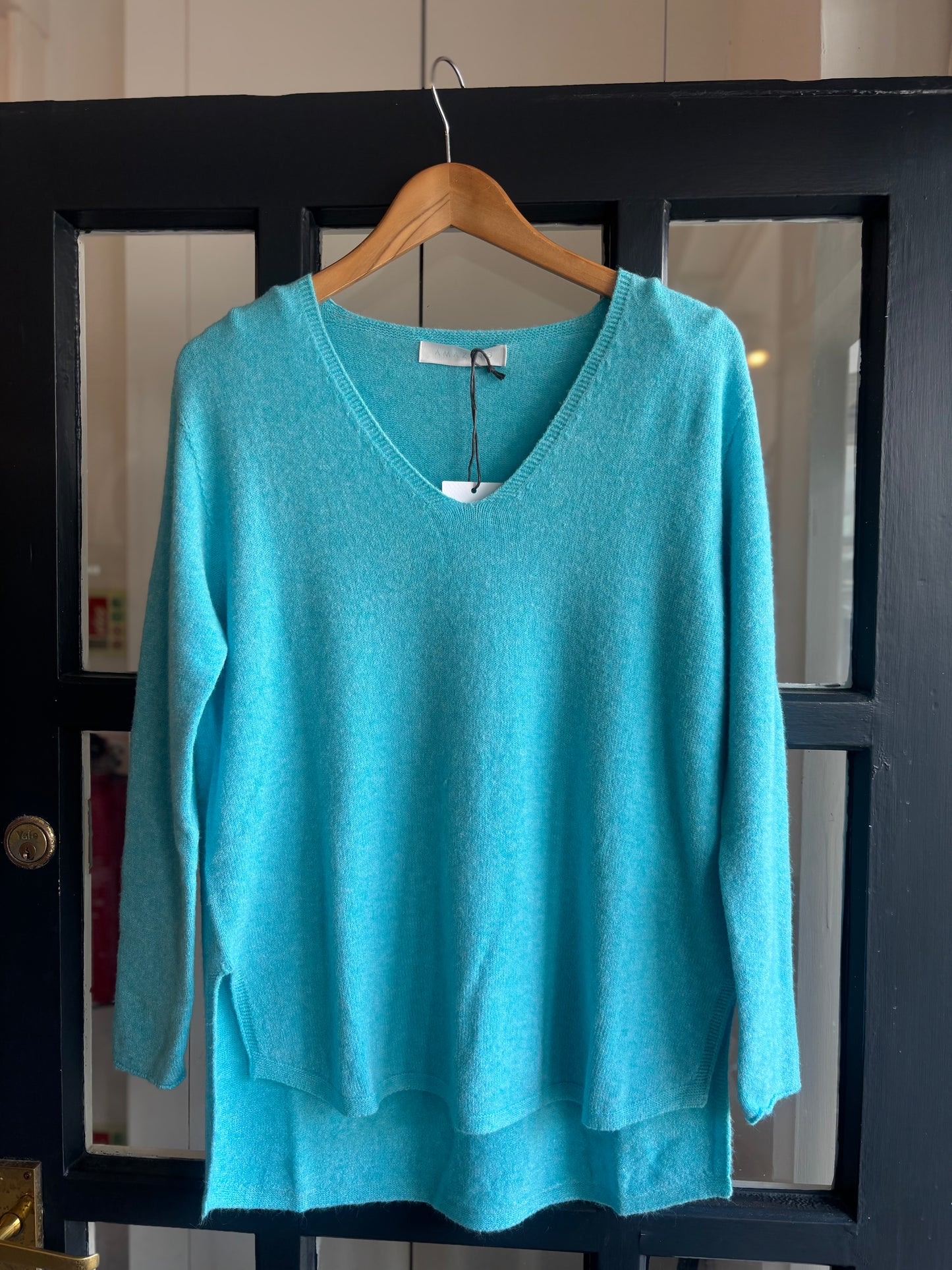 Amazing Woman Perrie Jumper In Turquoise
