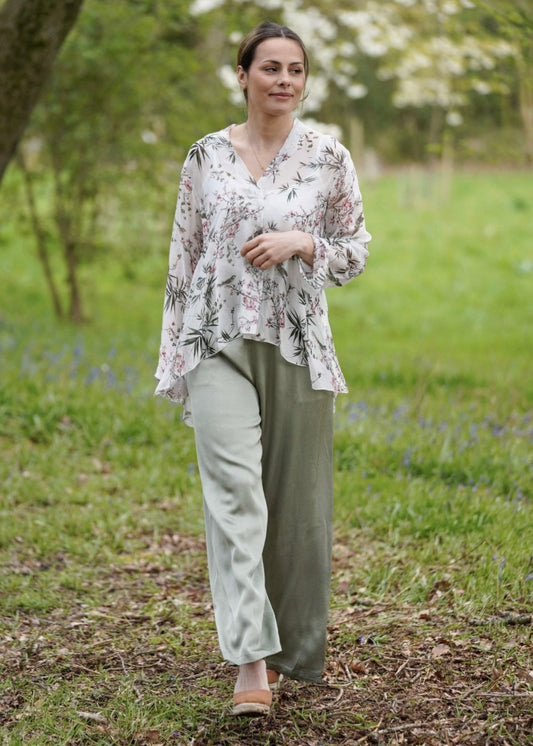 Ella & Cherry Silk Elasticated Trousers In Khaki