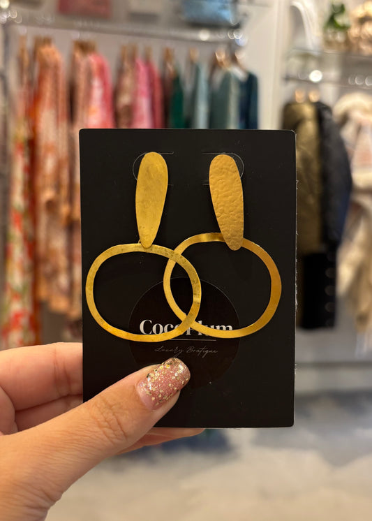 Gold lightweight Dangle Earrings