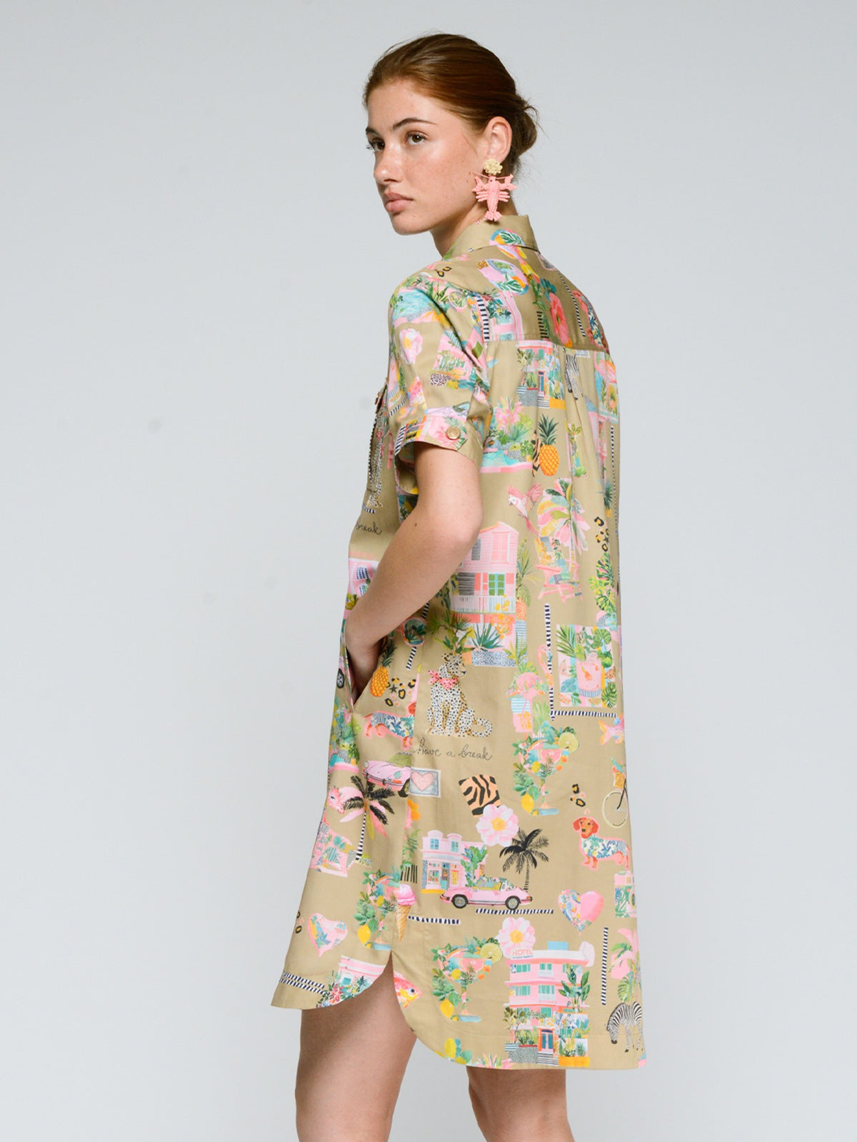 Vilagallo Shirt dress with a multicolored California print on a camel background