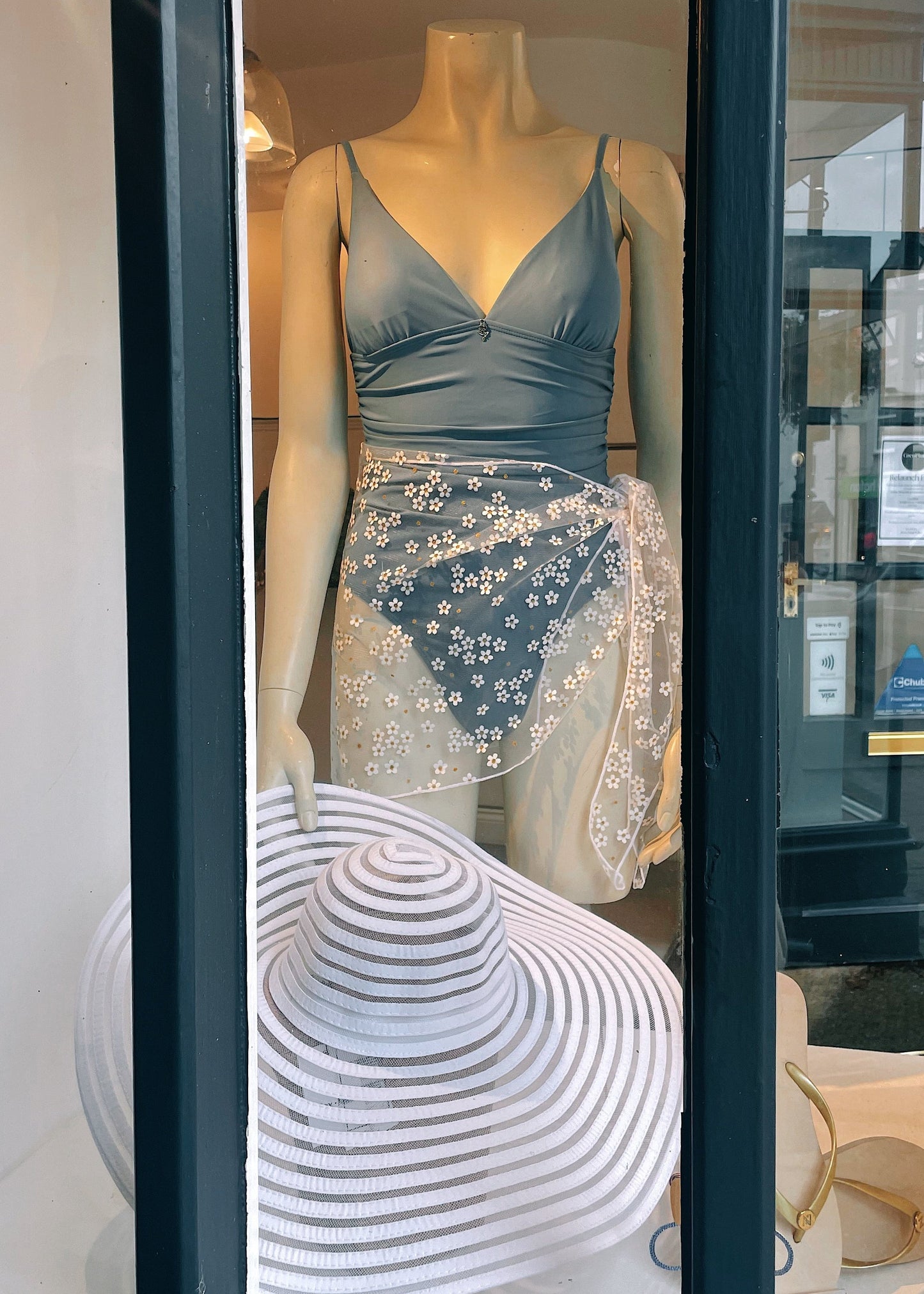 Daisy Sarong